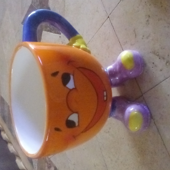 (SOLD )Coffee / Hot CoCo Cups - Picture 5 of 6